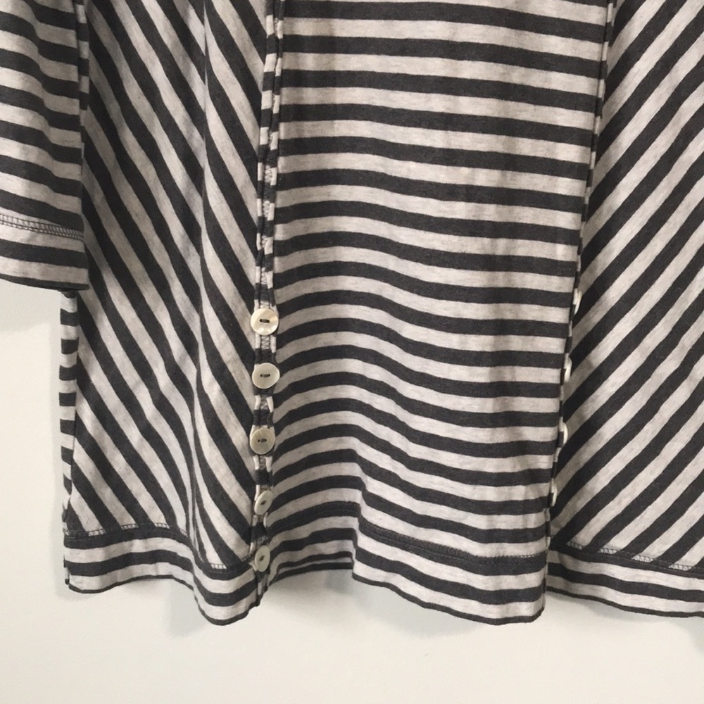 Soft Surroundings Tops Lilo Tunic Charcoal Grey Stripe shirt size Medium - Picture 4 of 13